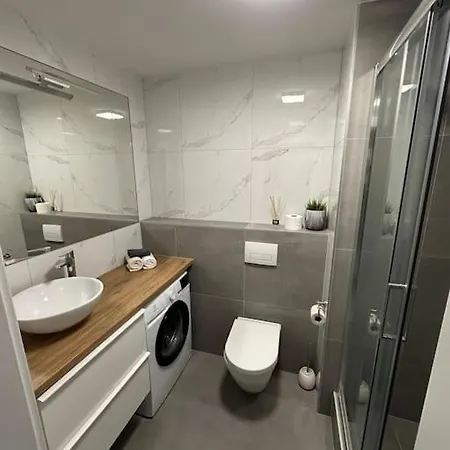 Ahoj Park, Terrace Studio, Private Parking Appartement Bratislava