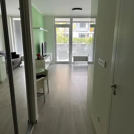 Ahoj Park, Terrace Studio, Private Parking Bratislava