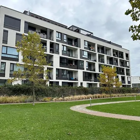 Appartement Ahoj Park, Terrace Studio, Private Parking Bratislava